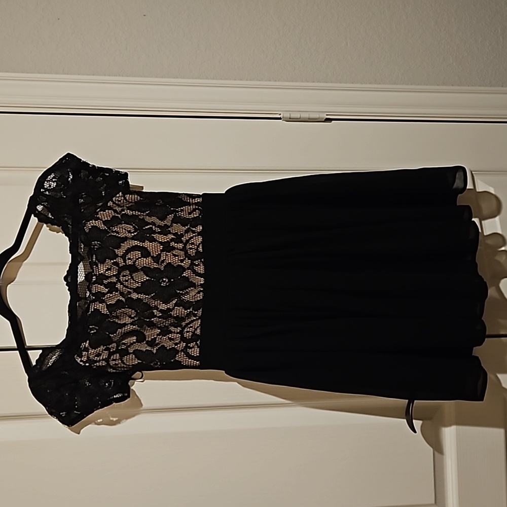 Black lace dress